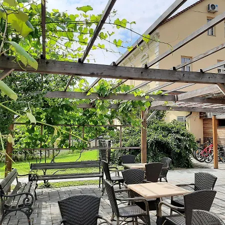 Village Jurka Križevci pri Ljutomeru